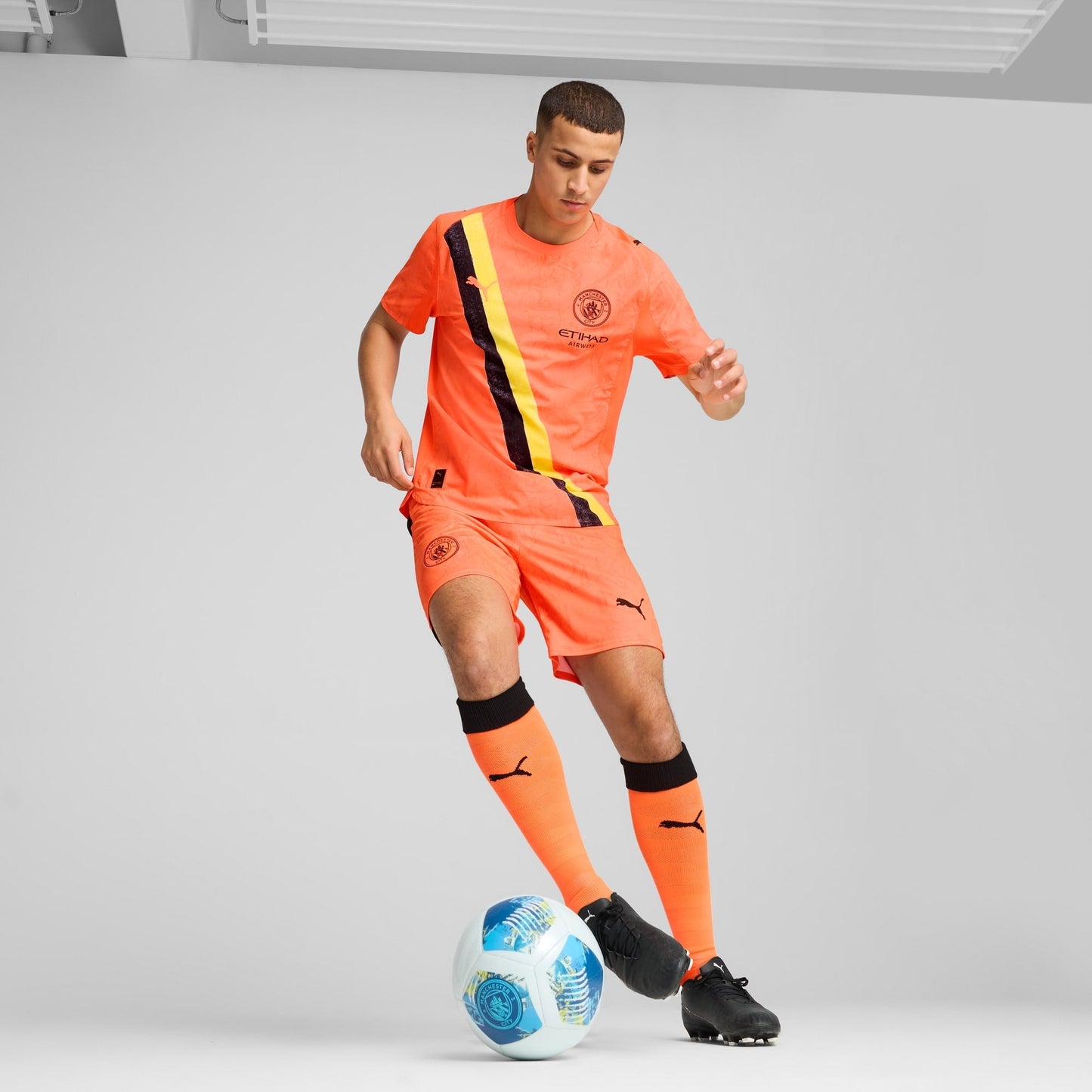 Man City FC Jersey Authentic [box] [Neon Sun/PUMA Black]